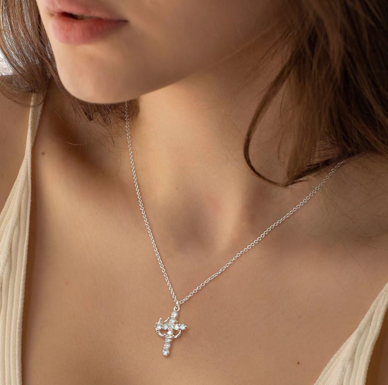 💖Rotated Crown Cross Necklace – Special Gift for Mom