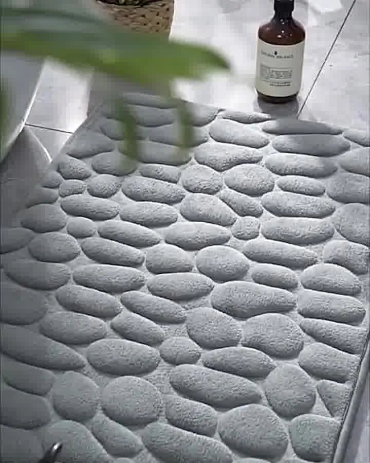 🔥 Cobblestone Embossed Bathroom Bath Mat🛀