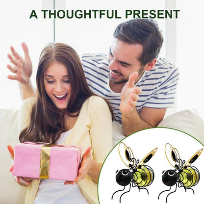 ⏳Time-Limited Special⏰Outdoor Hanging Solar Bee Light - Perfect Gift For Plant Lovers Moms Or Literally Anyone Who Smiles❤️