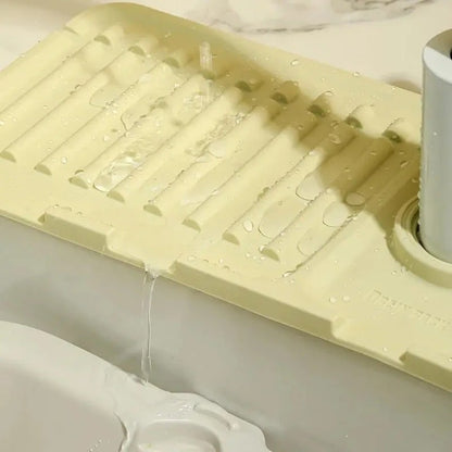 💧 Faucet Splash Guard & Quick-Dry Draining Mat