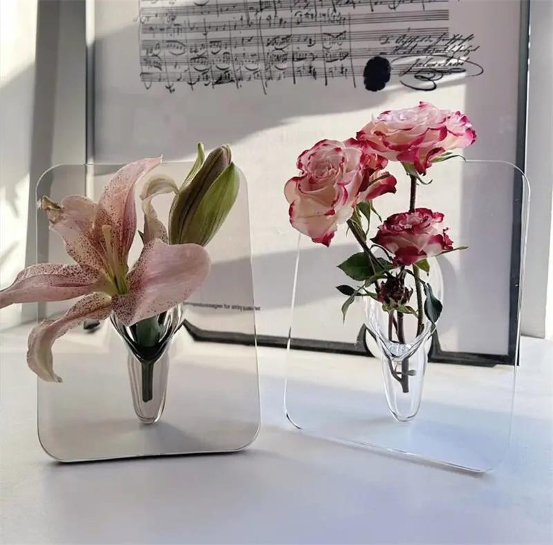 🌹 50% OFF NOW! 🖼️ Photo Frame Shaped Clear Flower Vase – Wall-mountable & space-saving – Unique design, perfect for dried or fresh flowers – elegant home or office decor ✨