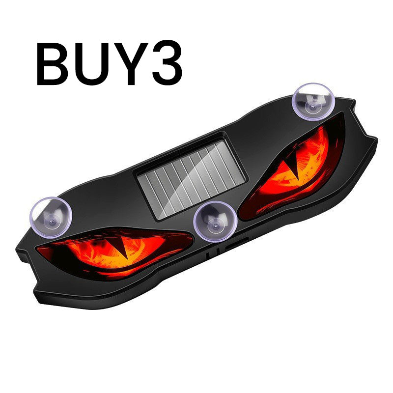 🚗🔆 Solar-powered, weatherproof, automatic activation at dark – for more safety on the roadside. 🔥🛡️